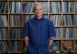 Red Hot Chili Peppers-Bassist Flea wandert auf Solo-Pfaden