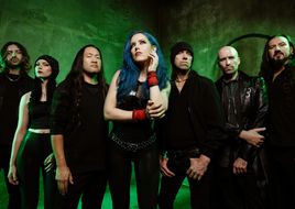 Alissa White-Gluz: nach Arch Enemy nun bei Dragonforce