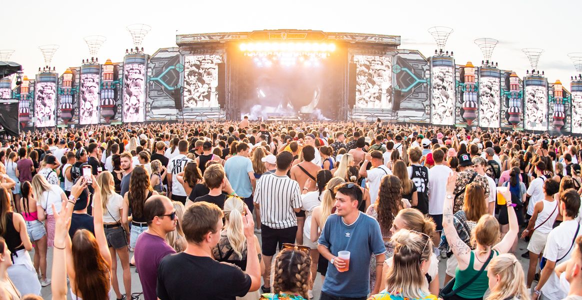 © Stefan Kuback für oeticket (FM4 Frequency 2023)