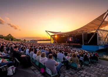 Donaubuehne Tulln / Hans Eder