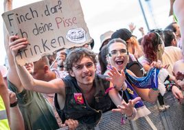 Finch & Ski Aggu: Party Sahne - wir eskalieren!