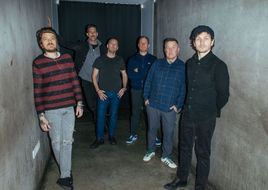 Dropkick Murphys schießen auf ihrer neuen Single scharf gegen ICE