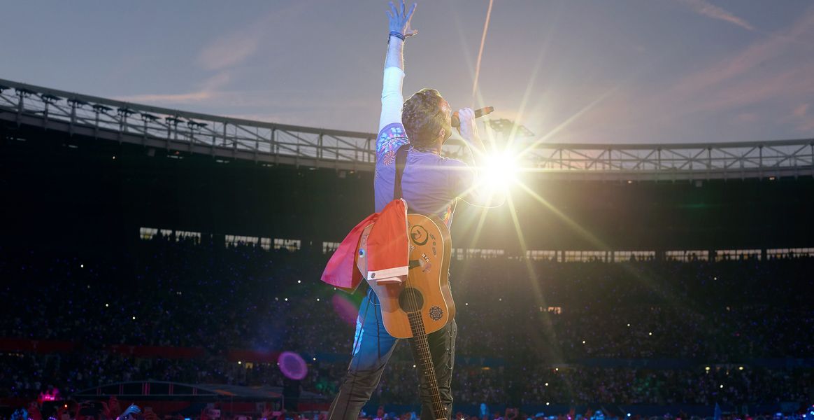 A Sky Full of Stars: Coldplay kommen im Sommer 24 endlich wieder zu uns - wie hier im Juni 17, Ernst Happel Stadion. Foto: © Niko Auer