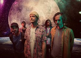 Steaming Satellites: neue Single, Album und Tour