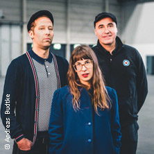 Acht Eimer H&uuml;hnerherzen