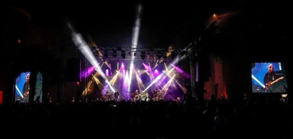 The Dire Straits Experience