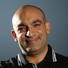 Django Asül: Rückspiegel 2026 - ein satirischer Jahresrückblick