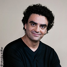 Rolando Villaz&oacute;n