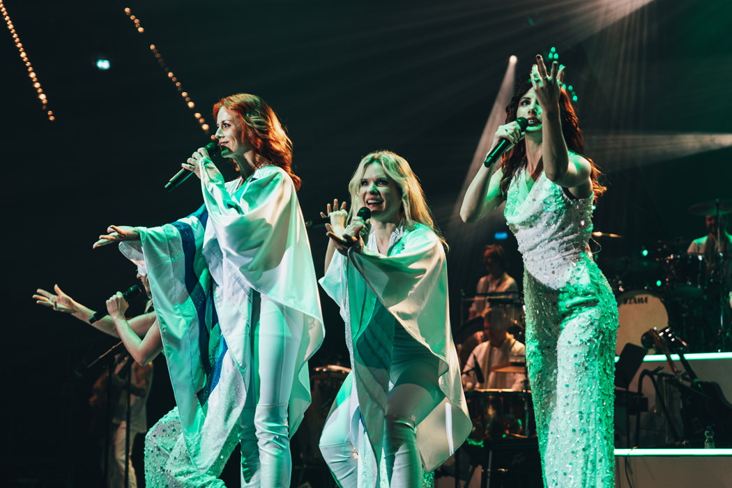 &copy; Milan Schmalenbach