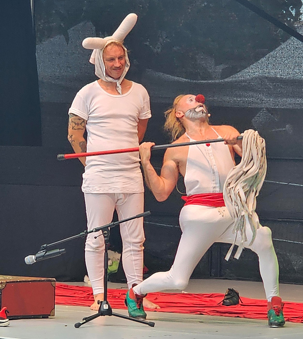 &copy; Almut Schobesberger