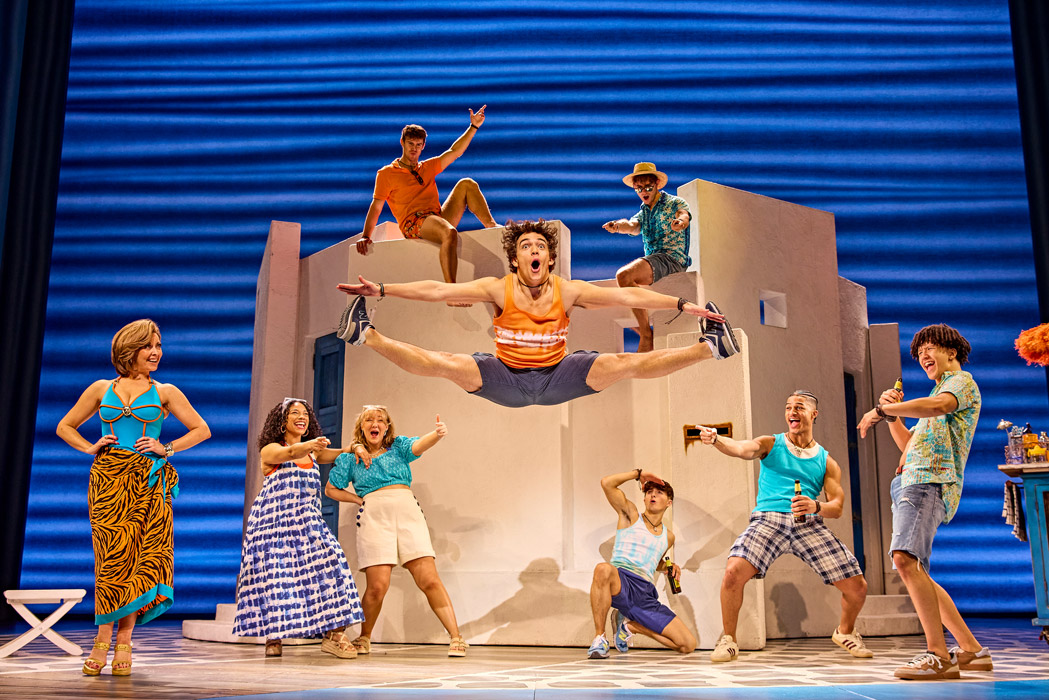 &copy; Brinkhoff Moegenburg