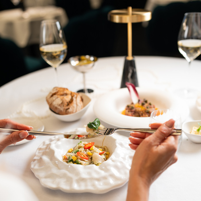 &copy; The Grand Pearl