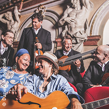 Ernst Molden & Neue Wiener Concert Schrammeln ft. Tini Kainrath