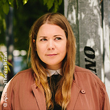 STEFANIE SARGNAGEL l&auml;dt ein: Barbi Markovic und Robin Vehrs