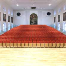 Gro&szlig;e Universit&auml;tsaula